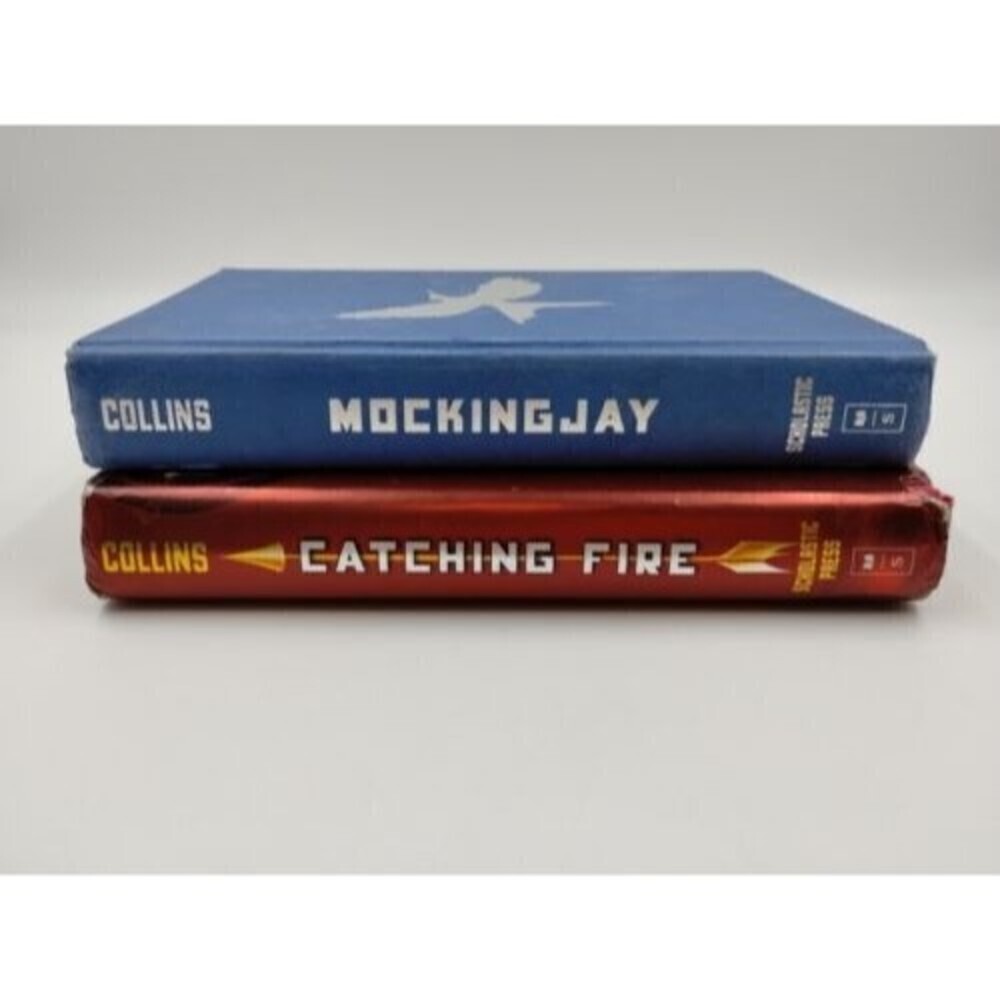 Catching Fire& Mocking Jay (The Hunger Games) Hardback